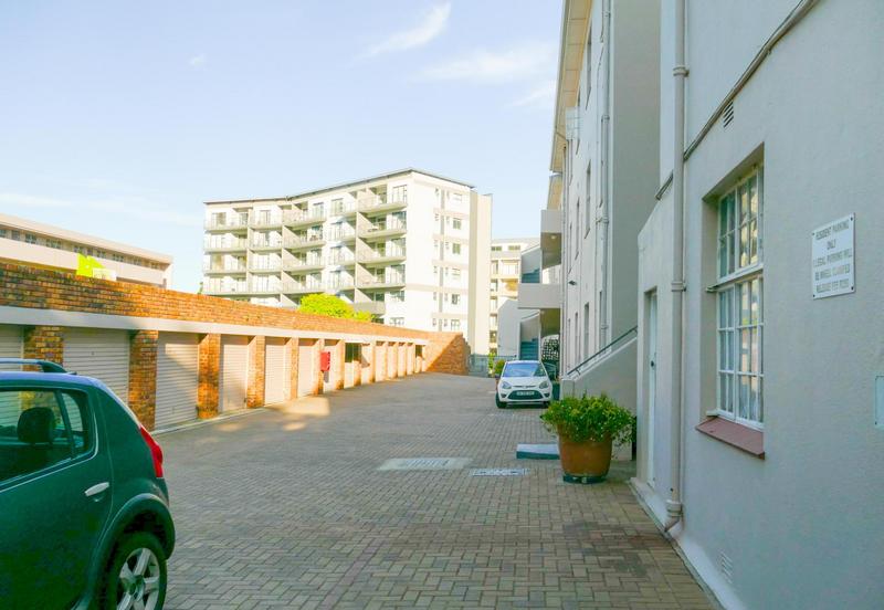 2 Bedroom Property for Sale in Rondebosch Western Cape